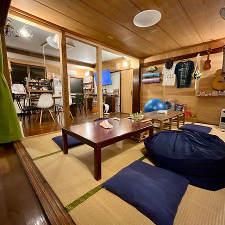 奄美ゲストハウス Hub A Nice Inn Setouchi  Exteriör bild