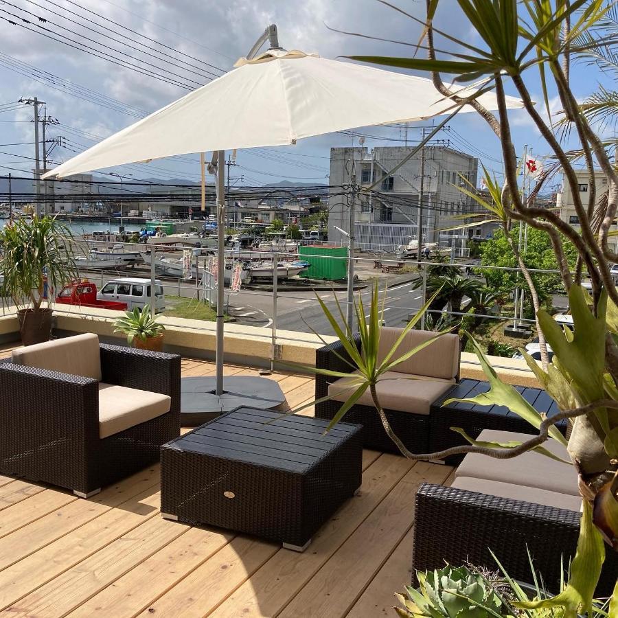 奄美ゲストハウス Hub A Nice Inn Setouchi  Exteriör bild
