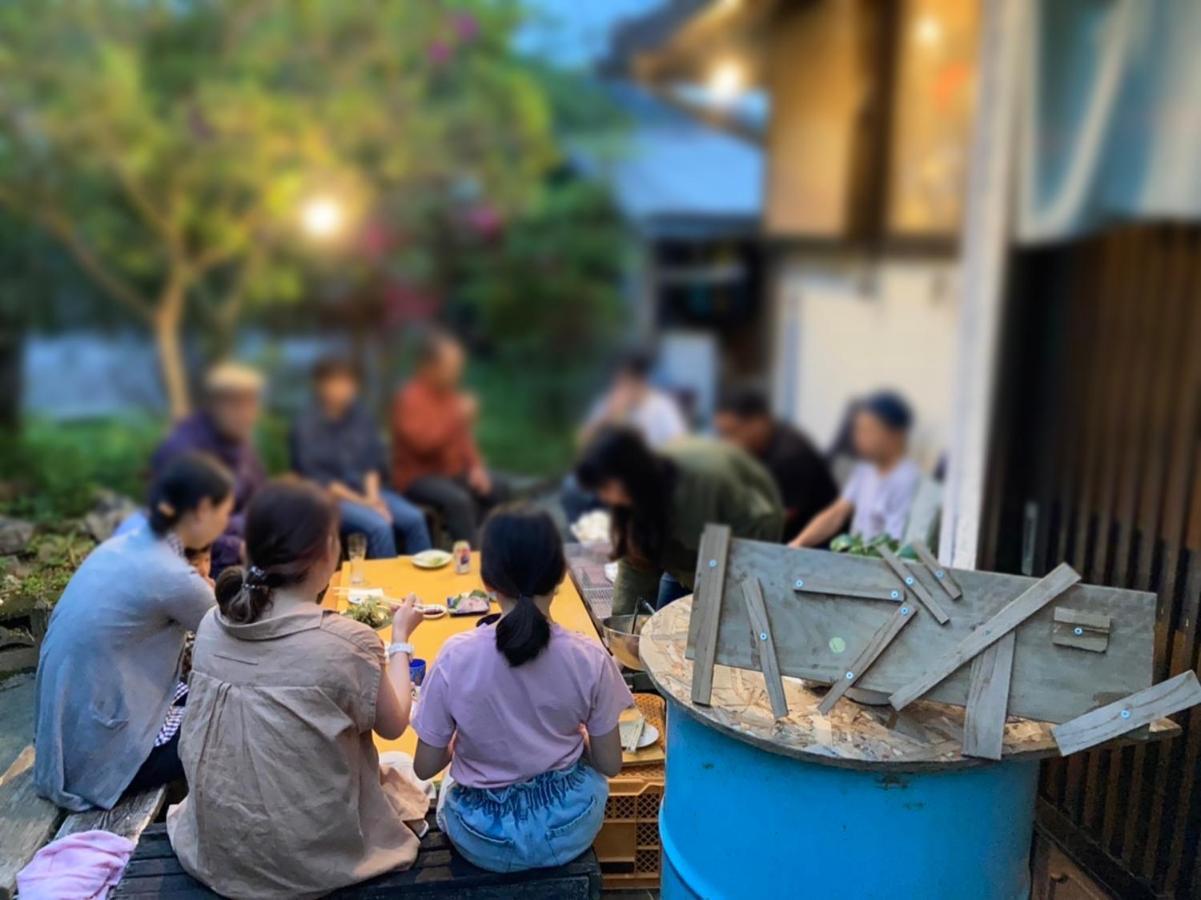 奄美ゲストハウス Hub A Nice Inn Setouchi  Exteriör bild