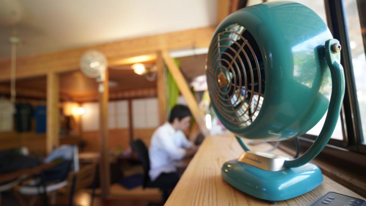 奄美ゲストハウス Hub A Nice Inn Setouchi  Exteriör bild