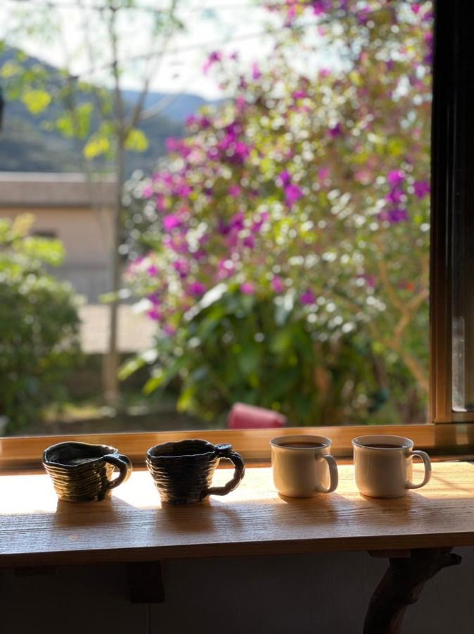 奄美ゲストハウス Hub A Nice Inn Setouchi  Exteriör bild