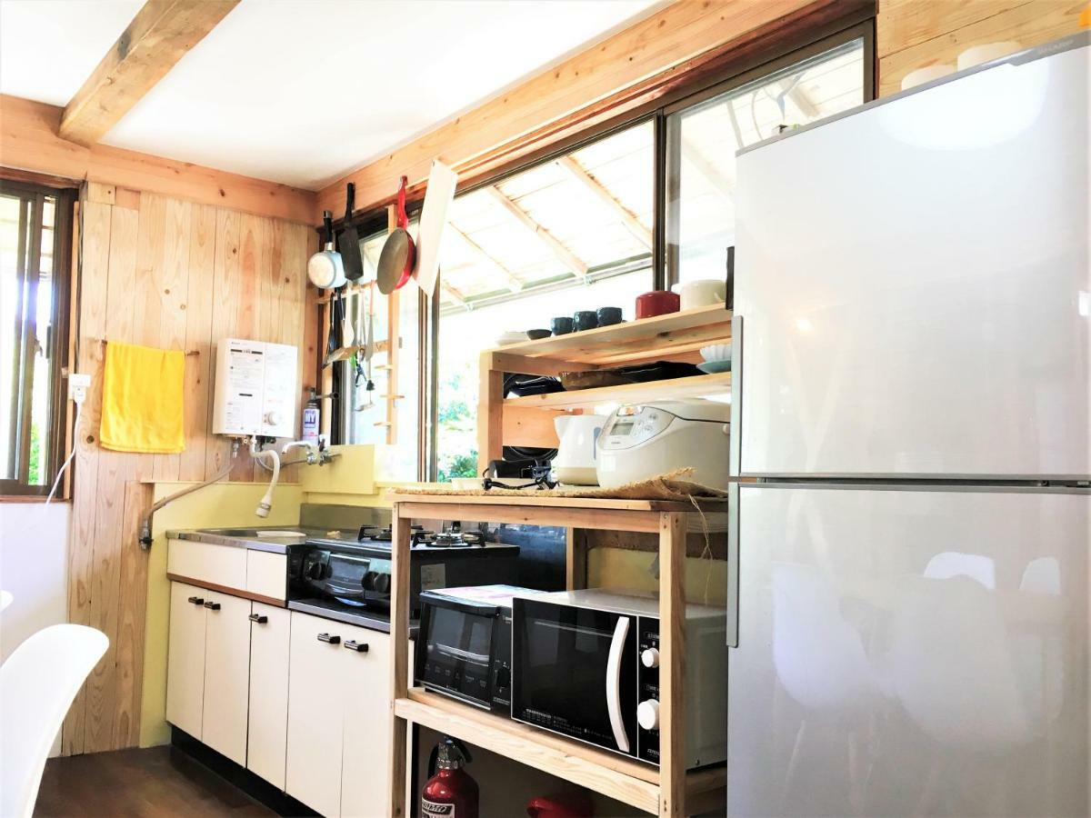 奄美ゲストハウス Hub A Nice Inn Setouchi  Exteriör bild